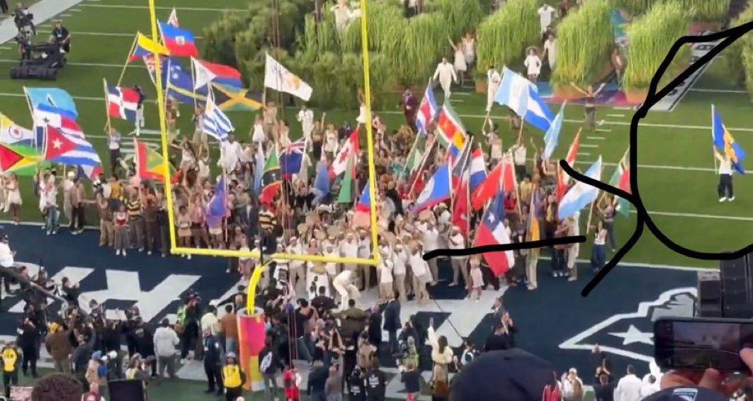 TheAfrocentricI's tweet image. Lmaooo bruh Bajans are late to everything 😂