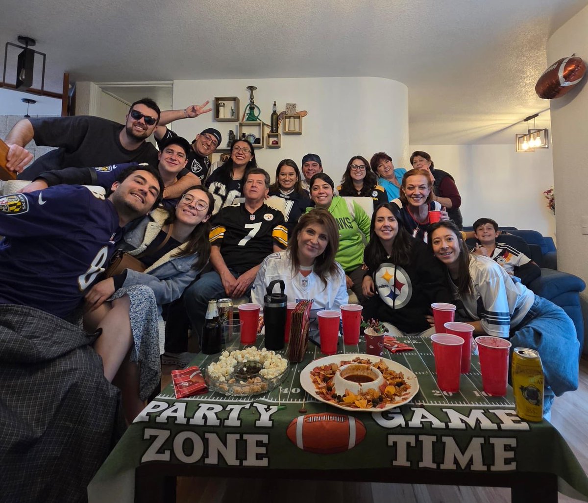 Pablintios's tweet photo. ⁦@FOXImpactoNFL⁩ #nfl #superbowl https://t.co/4qJ9JTo6Pl