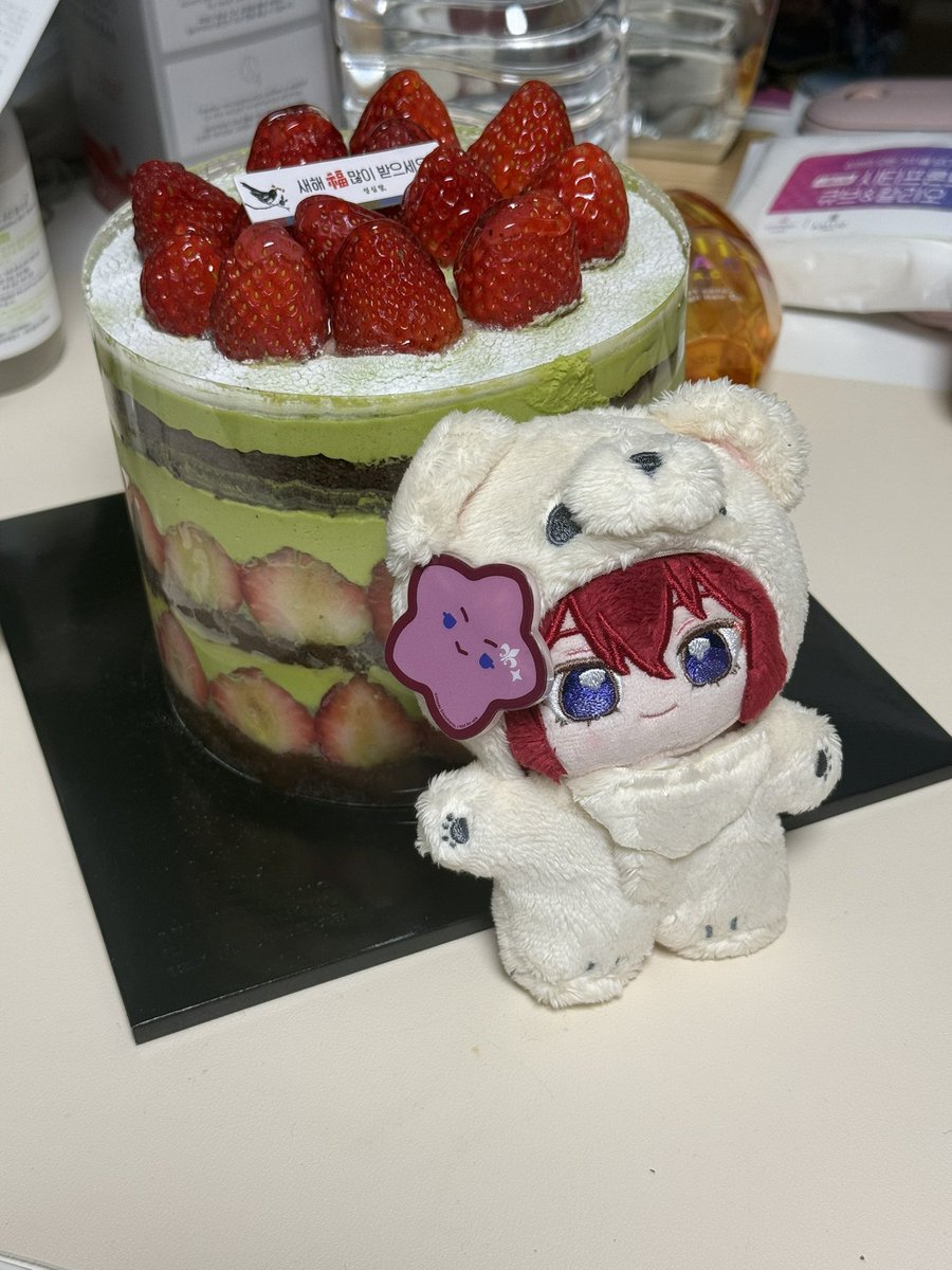 イチゴ抹茶🍓🍵 ケーキ食べました ♪♪♪ 

マジ美味しすぎる､､😭😭💕
