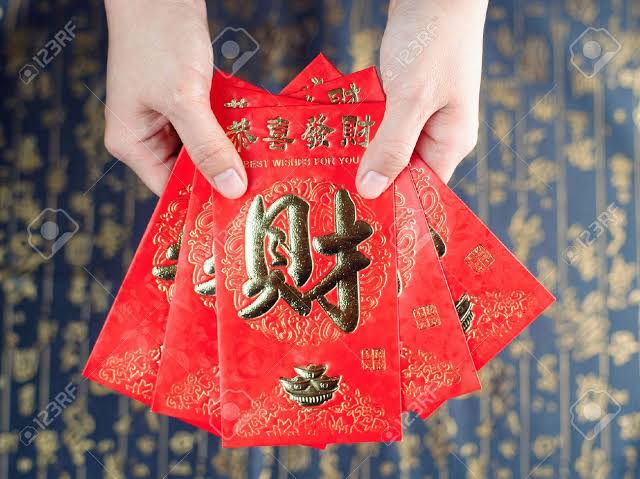 No Hao...

Ya están empezando las festividades de año nuevo.

Este año despedimos a la serpiente y damos la bienvenida al caballo de fuego...

Bienvenidos al Rocío...

                         🦉

                🇨🇳🏮⛩️🏮🧧🧧🧧🧧🧧🧧🧧