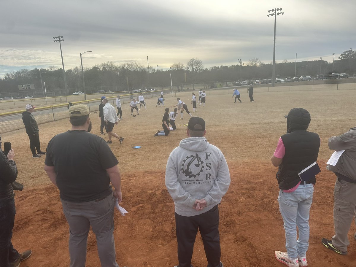 DTFastpitch's tweet photo. Had such a great time talking 🥎 with the coaches at West Cobb!   Such great questions and engagement!  Love getting our @bombers to demonstrate! https://t.co/RUVwlphXoa