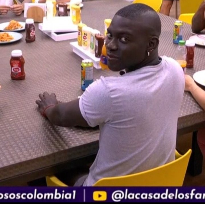 dvcrying's tweet image. pero el facto q se tiró marilyn diciendo q algunos le tienen miedo a nicolás los otros saben q siiii es cierto  
#LaCasaDeLosFamososCol3