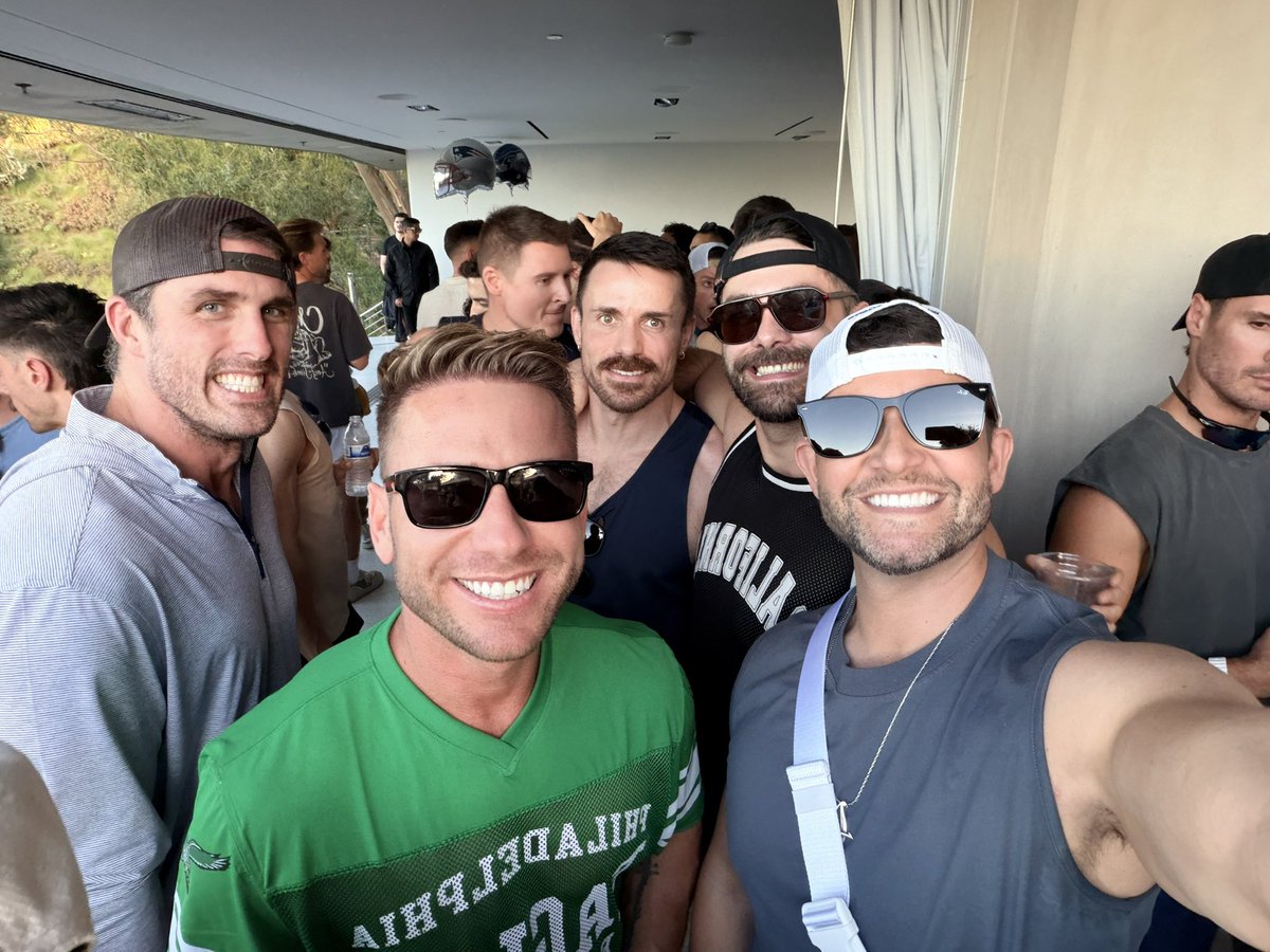 Mark LAX tweet media