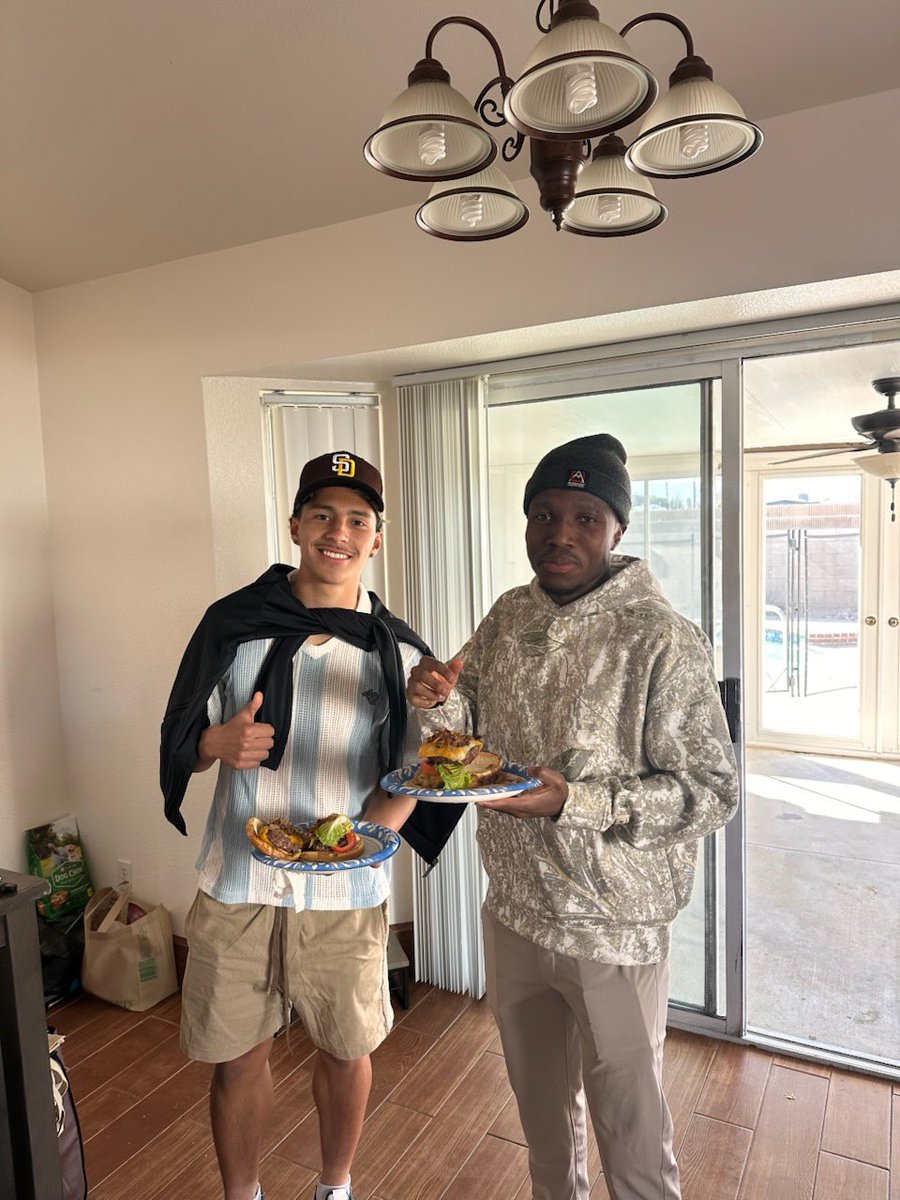 AV ALTA FC tweet media