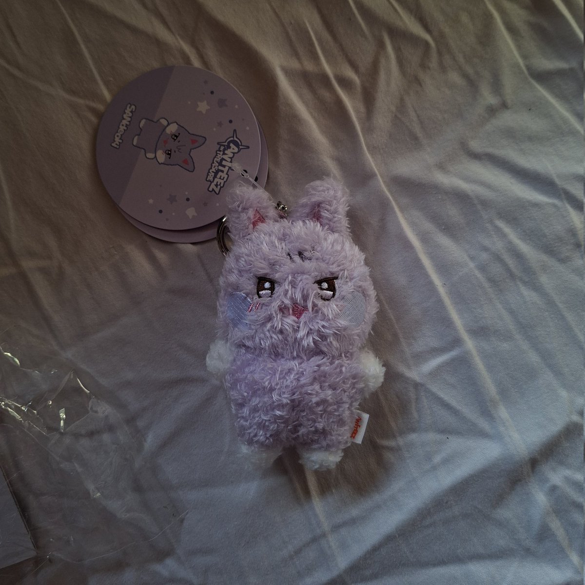 450 บาทรวมส่ง มีการ์ดครบค่ะ 
( ไม่มีตำหนิ แกะถ่ายรูปครั้งเดียว ) 
#ตลาดนัดateez