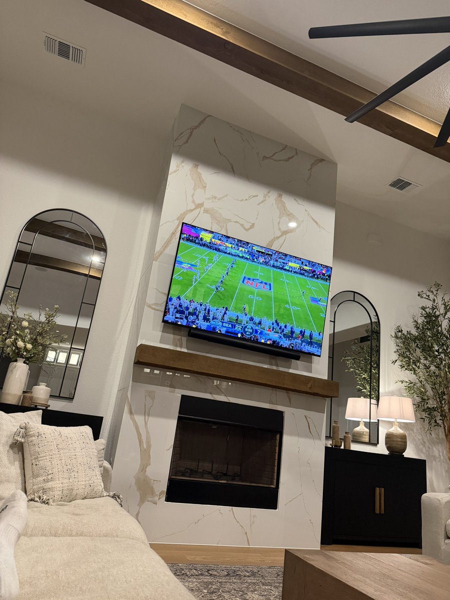 Gunther Eagleman™ tweet media