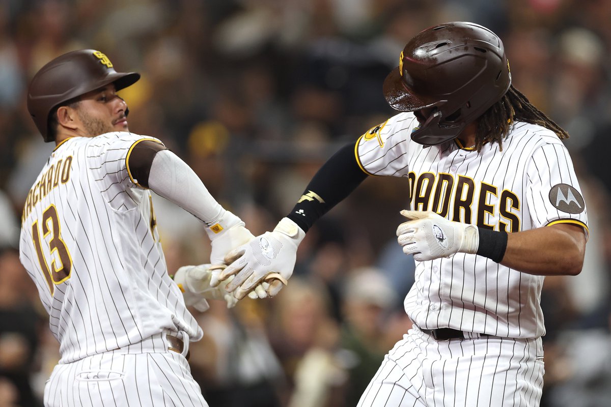 IT'S OFFICIALLY ⚾ SEASON!