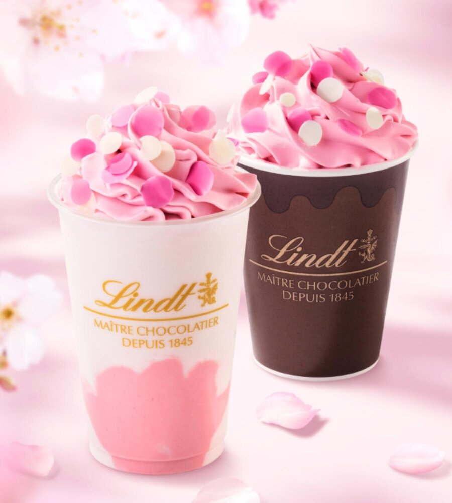 fashionpressnet's tweet image. リンツ“花びらチョコが舞う”「SAKURAショコラドリンク」桜シロップ×まろやかホワイトチョコ - fashion-press.net/news/143134