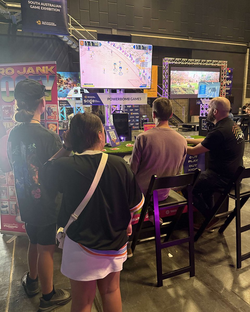 Pro Jank Footy tweet media