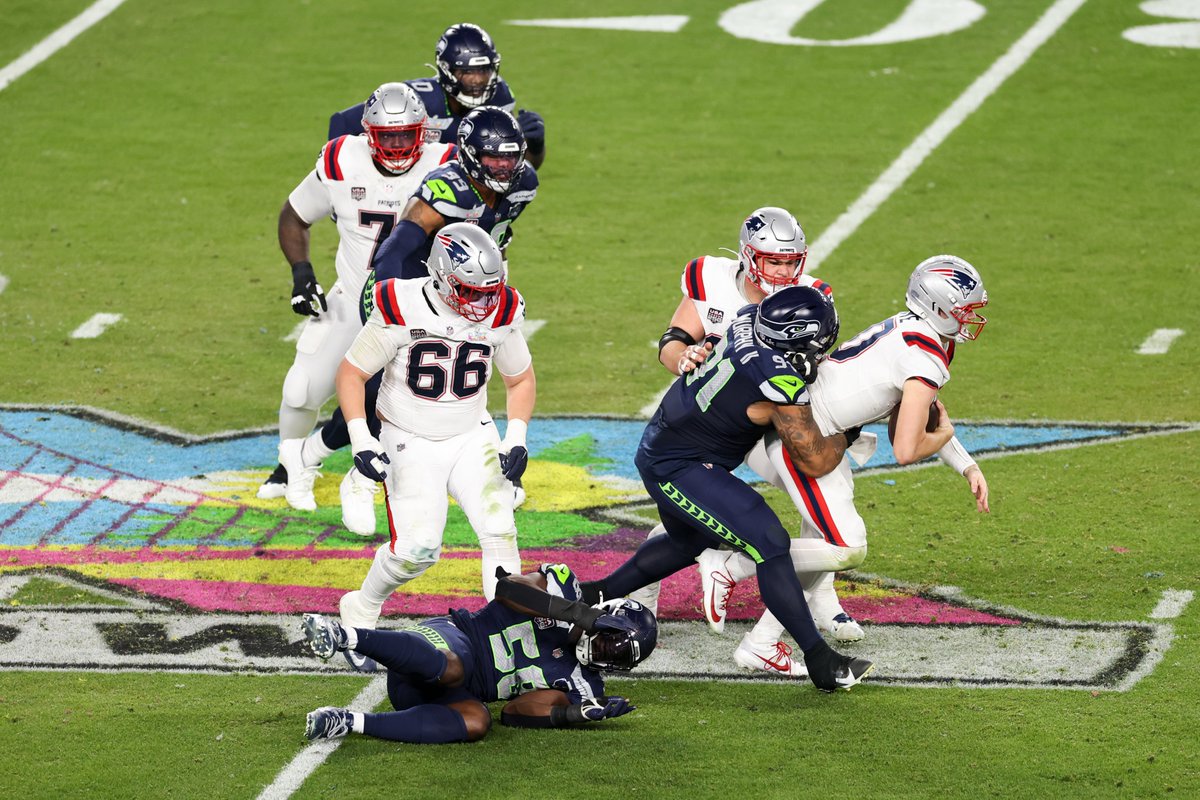 SEVEN SACKS BY THE SEATTLE DEFENSE 💪