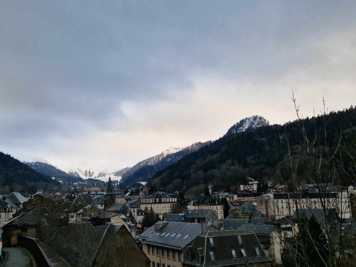 otmontdore's tweet image. 09 février · Le Mont-Dore, 8h42 · 2°C · Couvert☁️
@otasancy @meteosancy #meteo