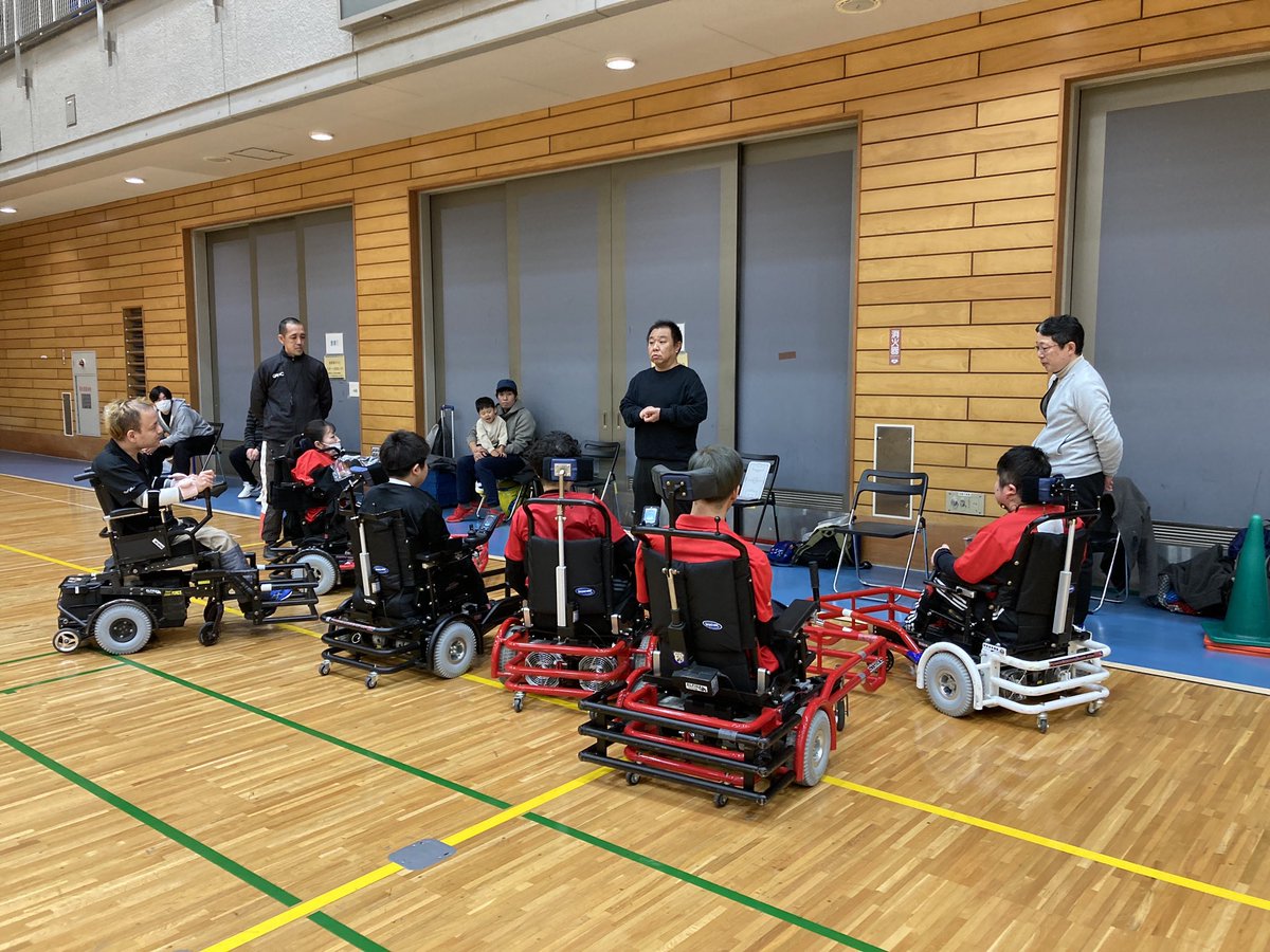 Y_Crackers_1999's tweet photo. 2026年2月1日(日)   チーム練習
横浜ラポール

基礎練とセットプレー練習、20分1本のゲームなどを行いました！
選手・スタッフともにコミュニケーションを活発に行えていて質の高い練習になっていたと思います。今後に向けて良い準備ができています！ https://t.co/nej6g0sD4s