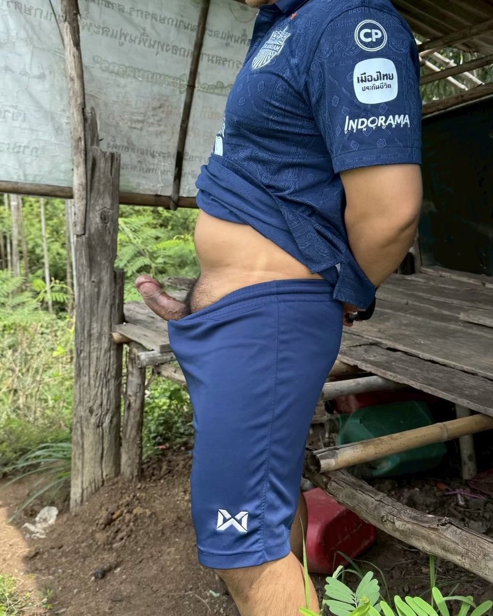4simon tweet media