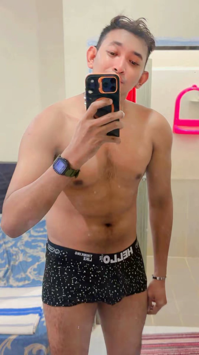 fizpadu's tweet photo. 😝 https://t.co/TVLvz0ILff