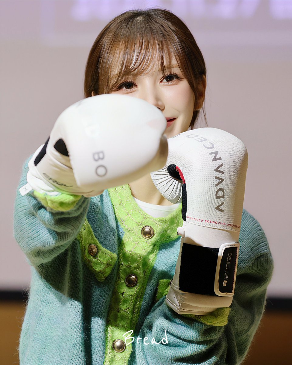 wendy_bread's tweet image. 20251127 WENDY Taipei 签售

boxing🥊

#WENDY #WENDY_WORLDTOUR