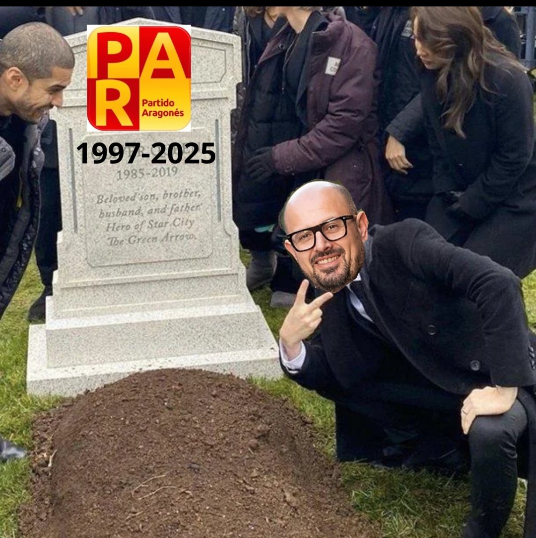 El PAR de <a href="/AlbertoXAragon/">Alberto Izquierdo</a>, partido histórico aragonés, desaparece de las Cortes 

De partido que luchaba x la autonomía plena de Aragón (podría haber sido el PNV o Coalición Canaria aragonés) a agencia de colocación con Biel y actualmente el brazo político de Forestalia

DEP