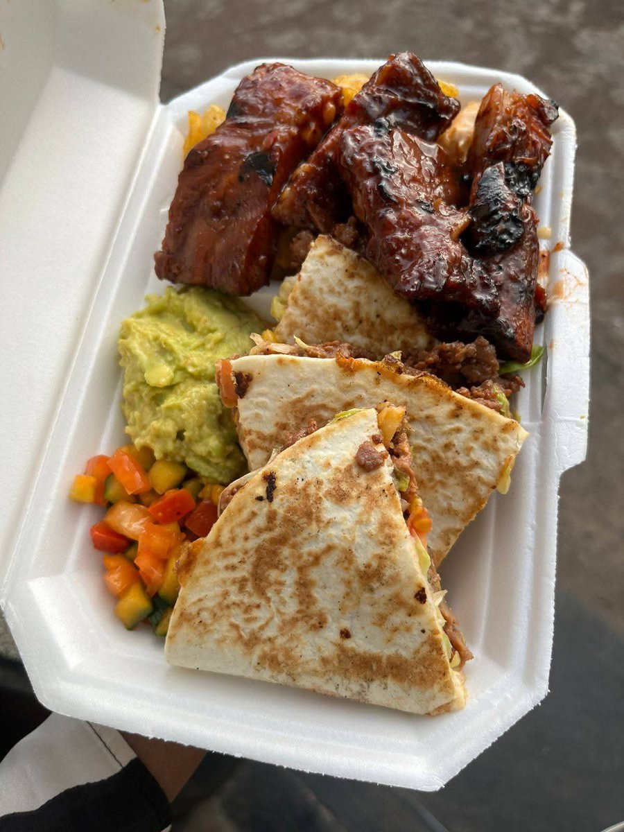 Foodie_ofnote's tweet photo. Hey guys 😊..I'm Siyabonga Ngwenya a chef and founder of Yummy Thingz eatery .. We have been nominated at the Soweto tourism awards under the Best food experience category in Soweto.
Please kindly vote for Yummy Thingz under the (Best Food Experience) category 🙏
Link on comments https://t.co/Gor6XKmKzJ