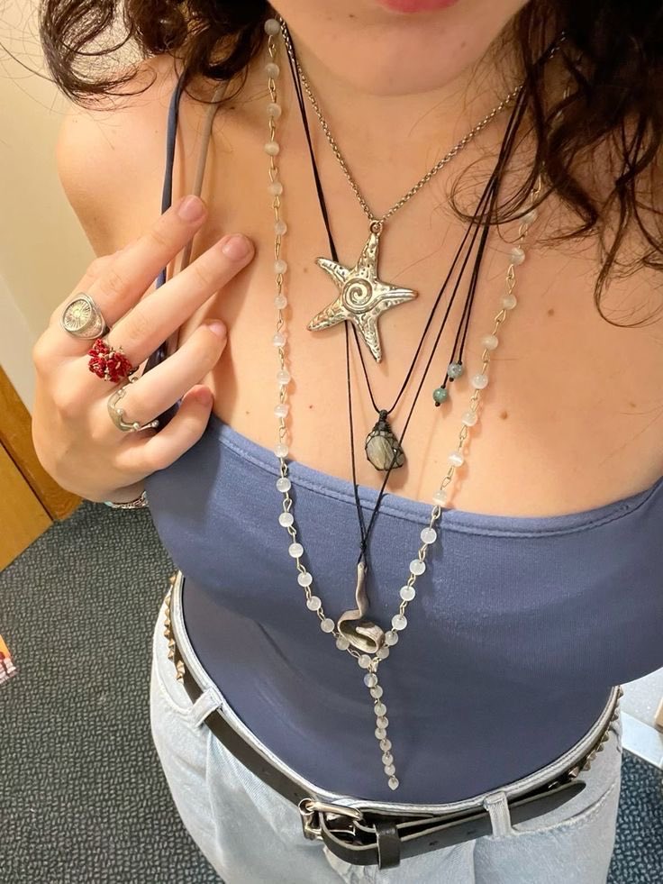 rhs4ak's tweet photo. aku lagi suka banget beli kalung y2k vintage gini

LUCU BGTT woi aku nemu yang murce nih banyak juga motifnya https://t.co/wNhyGZVbhS https://t.co/w5xkWZg5Db