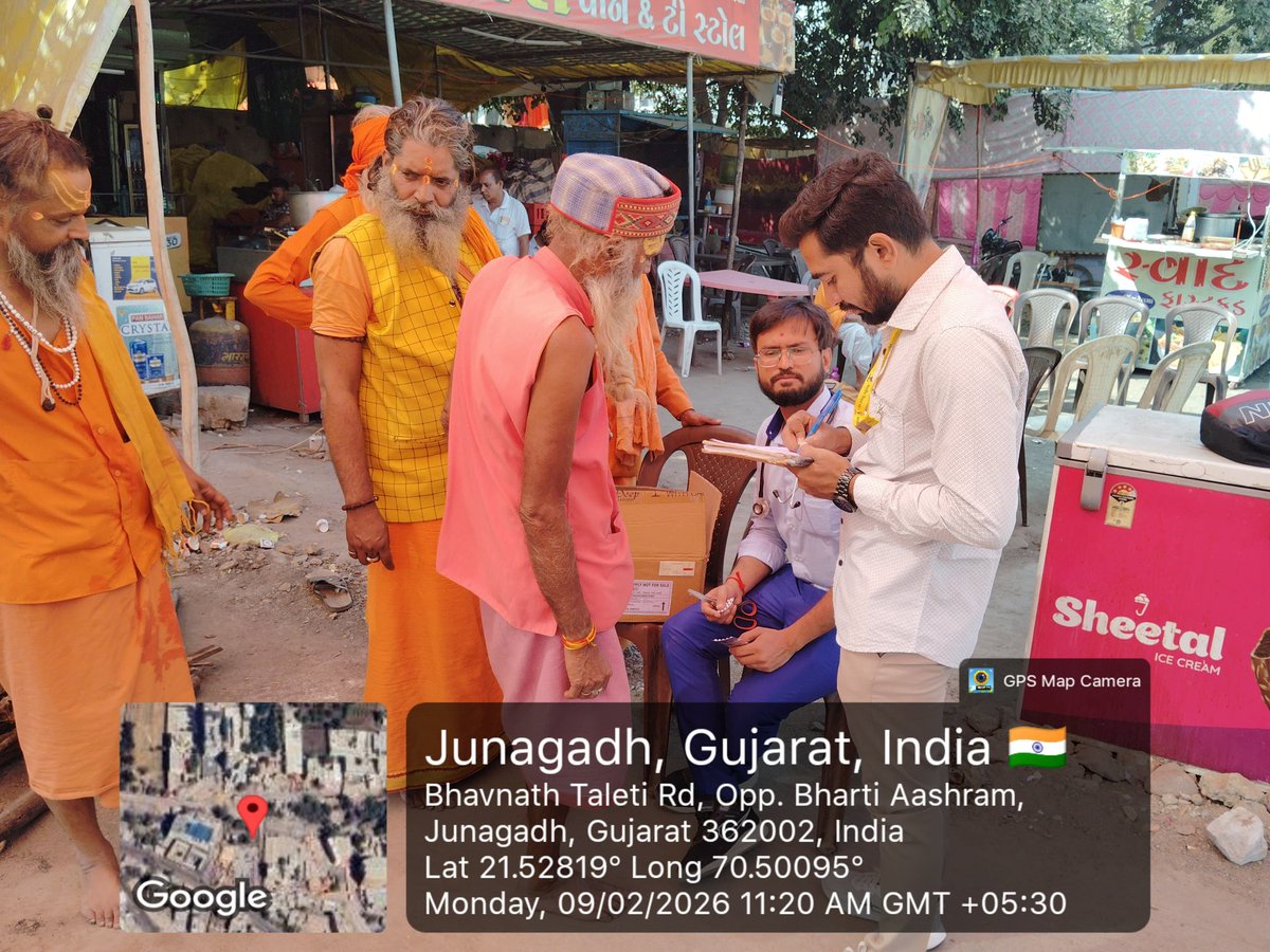 collectorjunag's tweet photo. મહાશિવરાત્રી મેળા- 2026

આજ રોજ UPHC નાકોડા અને UPHC ગણેશનગર ની 3 મેડિકલ ટીમ દ્વારા ભવનાથ ક્ષેત્રમાં આવેલા વિવિધ આશ્રમોમાં આરોગ્ય મુલાકાત લેવામાં આવી.

સાધુ-સંતોનું સ્થળ પર આરોગ્ય નિરીક્ષણ કરી જરૂરીયાતમંદોને તરત જ સારવાર તથા દવાઓ આપવામાં આવી.

@CMOGuj @sanghaviharsh https://t.co/EsqWwnlr96