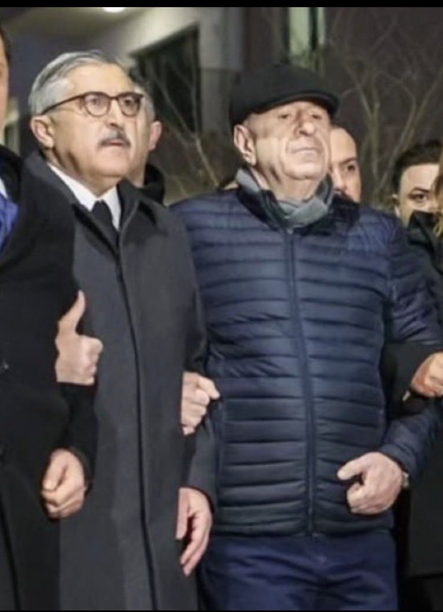 nikealphafly's tweet photo. @selcukuygur Çok haklısın buna muhalefet diye oy verenler var bu ülkede https://t.co/UgQoCAgOAm
