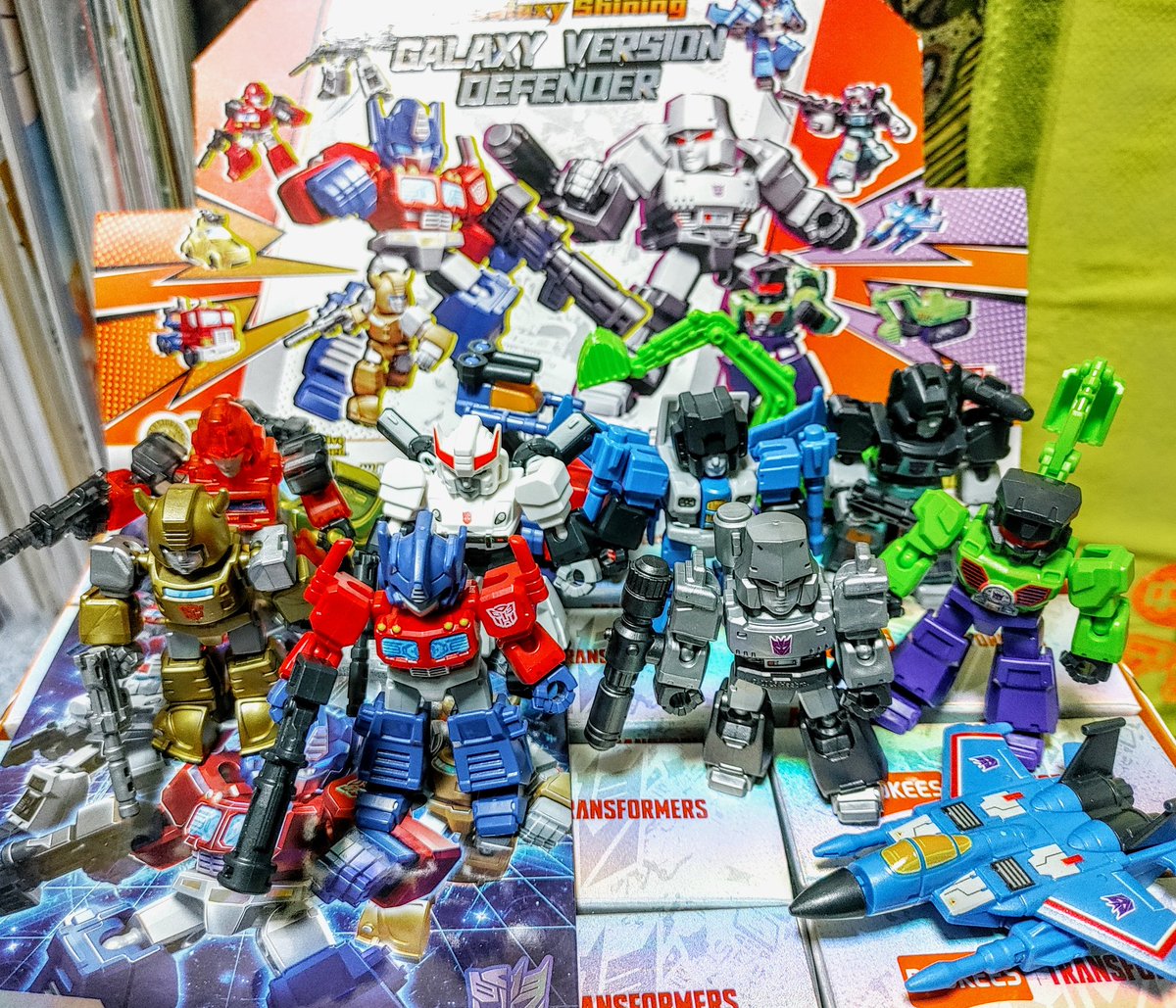 BLOKEES、安価なのに遊べるし造形もイイので、特に「ジュラシック・ワールド」と「トランスフォーマー」のシリーズは集めることになりそう…