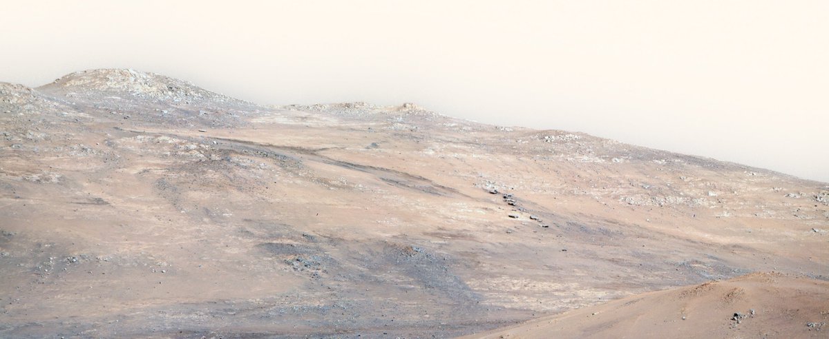 Mars Perseverance - Sol 1706

Enhanced ; not photometrically calibrated. Replacement of the sky. Several images.

Image Credit: NASA/JPL-Caltech/ASU/MSSS/Thomas Thomopoulos