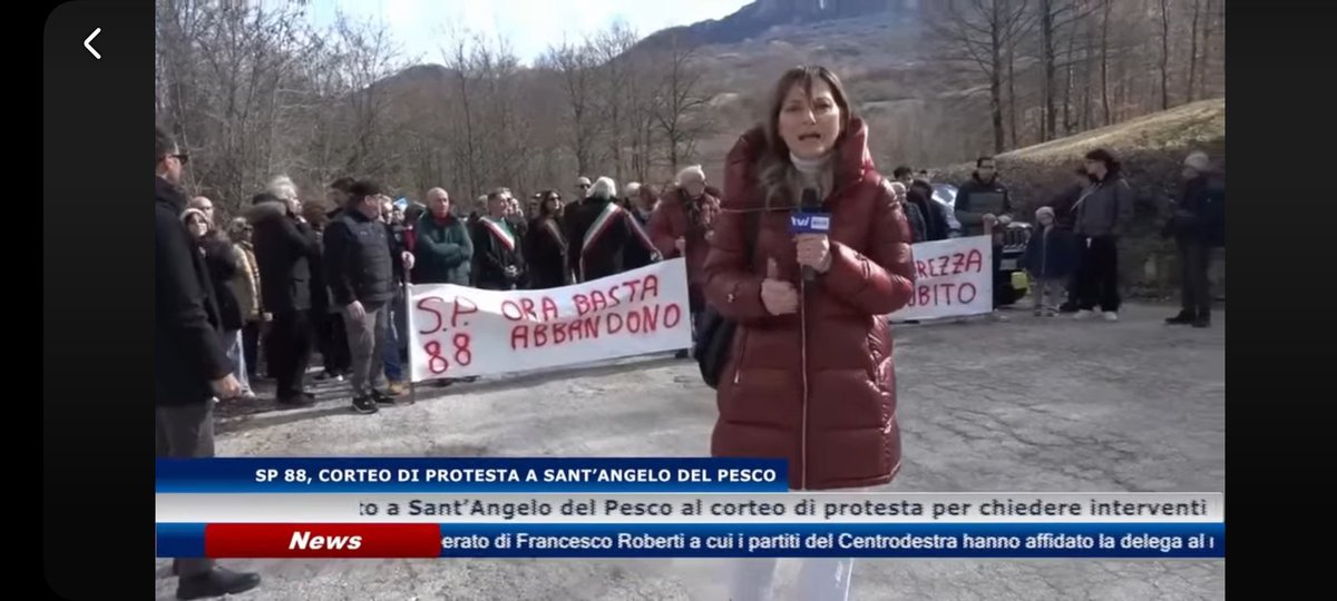 MauroLisanti's tweet photo. Lavori SP88 "Sangrina".
Quando il PD depotenziò le province su mandato di Draghi...

In attesa della "Fondovalle Sangro SS652" (in🟥), per Abruzzo e Molise è vitale l'agibilità della SP88.
On. Alberto Bagnai annuncia convocazione tavolo ministeriale 19feb. 
#SP88  @AlbertoBagnai https://t.co/WSu7SjPED3