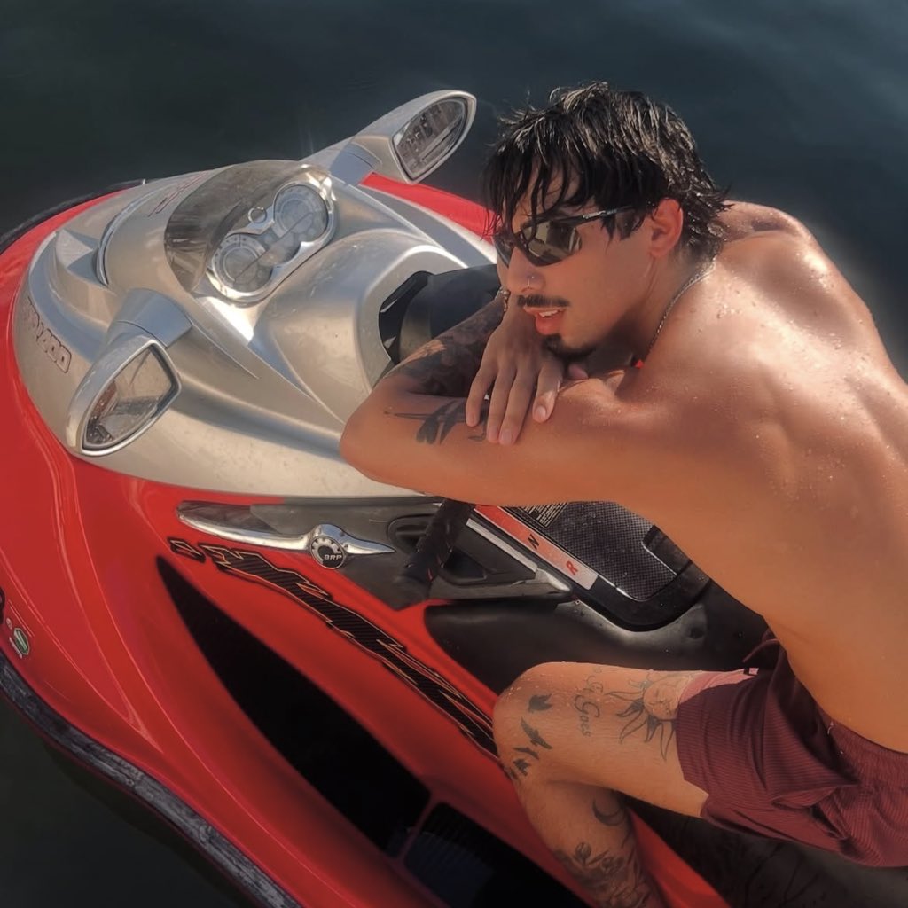 𝙖𝙣𝙩 𓆩🖤𓆪 tweet media