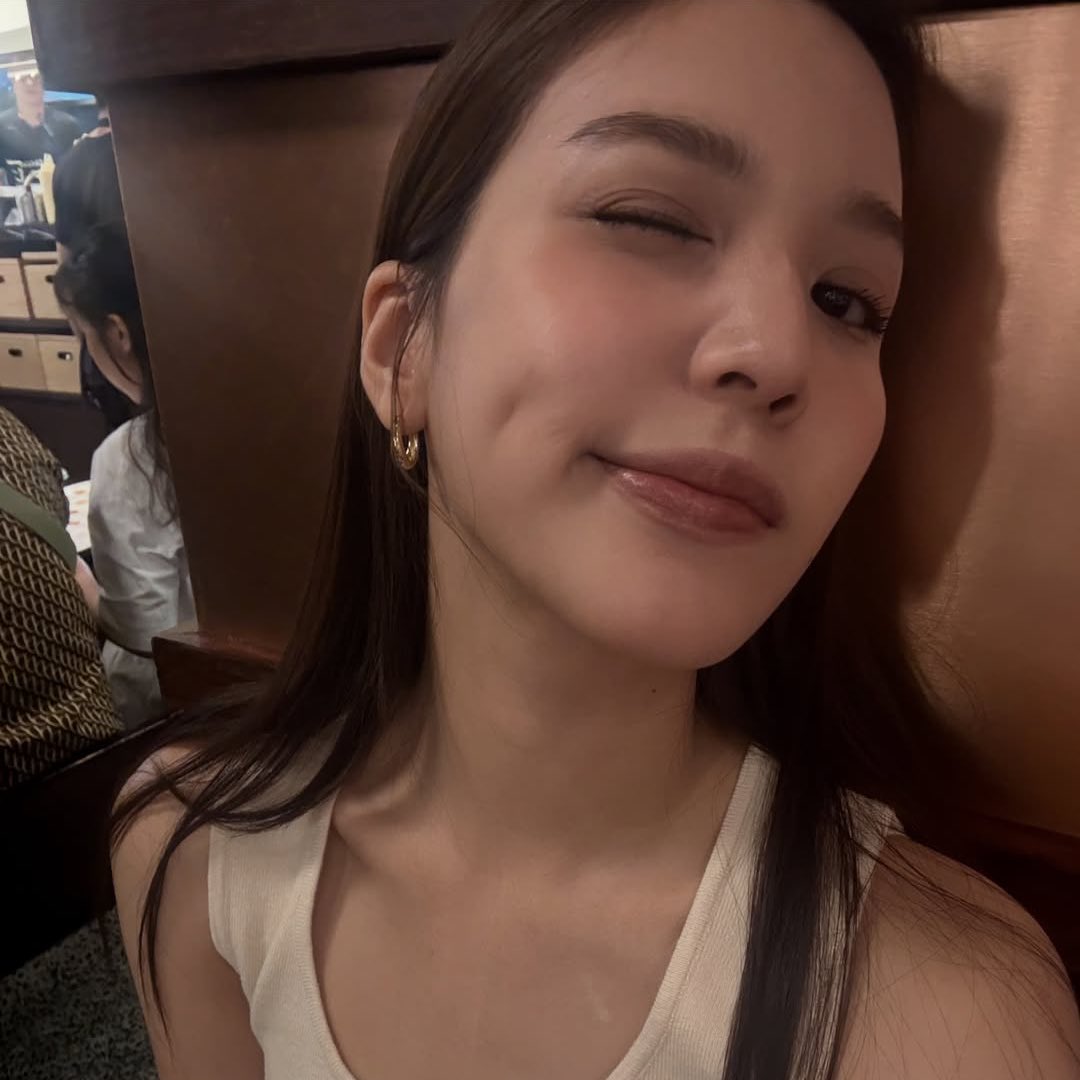 cypher309's tweet image. จุ๊บนางฟ้าบนแจ้มน่ารักจริงไม่เถียงใช่มั้ยคะพี่มี่