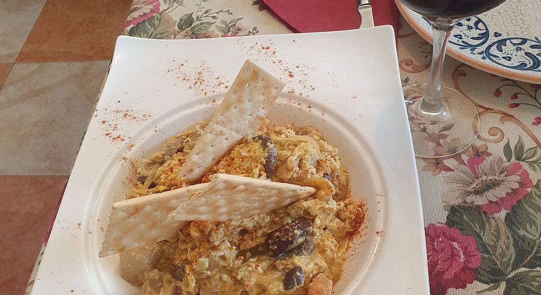 👋 #ValenciadeAlcántara acogerá el Concurso Internacional de Pinchos y Tapas Medievales en otoño.

🍴 En la edición 2025 participó el restaurante La Terraza, de Aceña de la Borrega, con su tapa 'El secreto de la reina’.

📲 elperiodicoextremadura.com/caceres/2026/0…