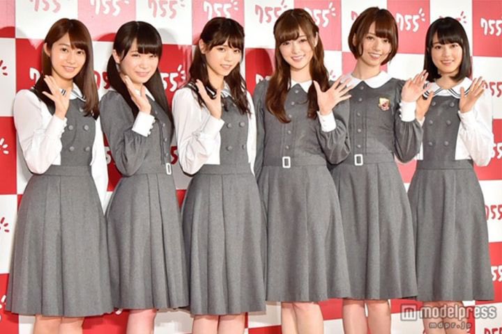 00yns__'s tweet image. 「命は美しい」くらいのいい子ちゃん制服みたいな〜 白の丸襟とくるみボタンが可愛い……