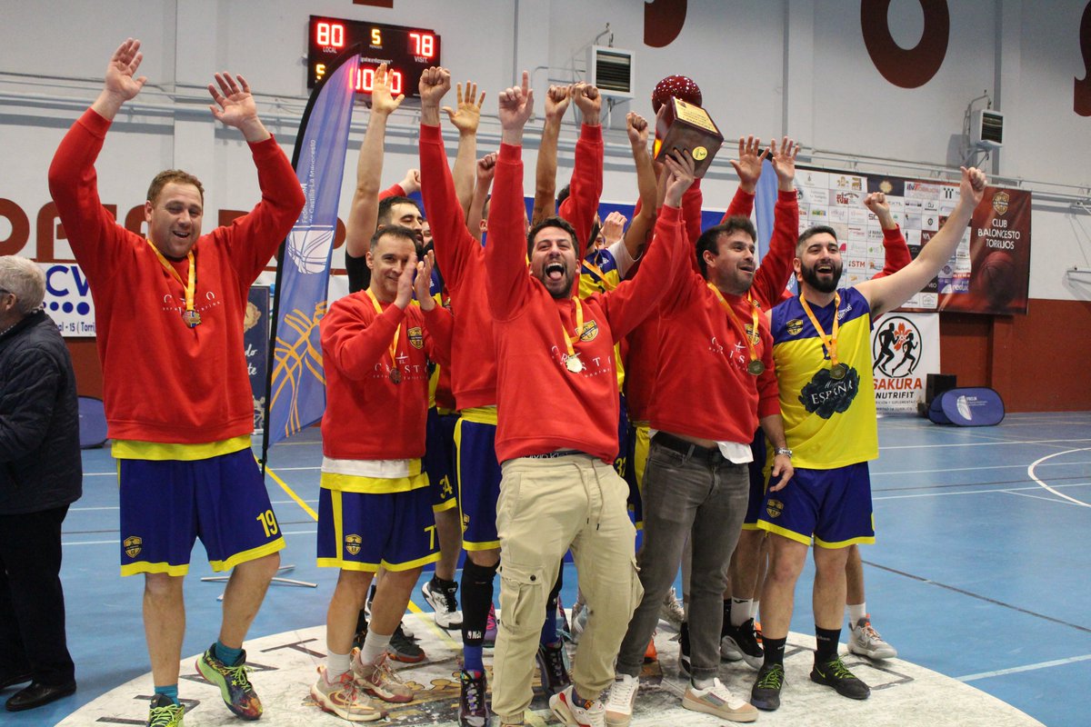 #LigaSTM🚹| Club Baloncesto Torrijos Campeón de la Copa <a href="/stmmultijuegos/">STM Multijuegos</a> 2026.
🥇 <a href="/CBTorrijos/">CB Torrijos</a> 
🥈 <a href="/ucacb/">CB UCA</a> 
🥉 <a href="/CBSonseca/">CB Sonseca</a> y <a href="/cbttomelloso/">Club Baloncesto Tomelloso</a> 
CRÓNICA COMPLETA👇👇
📰 fbclm.net/ligastm-club-b…
#PasionXBasketCLM