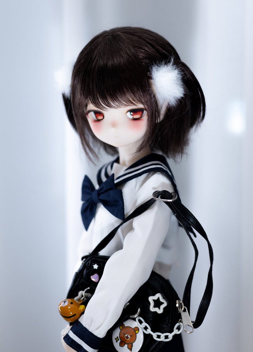 登校の準備を終えて、私を待ってくれているりんちゃん💼

등교준비를 마치고 나를 기다리는중인 린이💼
#MDD #MDDはいいぞ