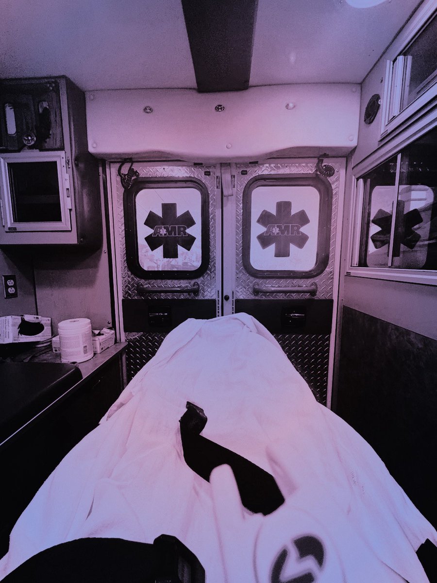 ᅠᅠ
    
       ↝  @𝓅𝓋𝓇𝑒𝓅𝑜𝒾𝓈𝑜𝓃  𝒶𝓈  𝓅𝑜𝓈𝓉

            At least, they were hot.

                                ⋆