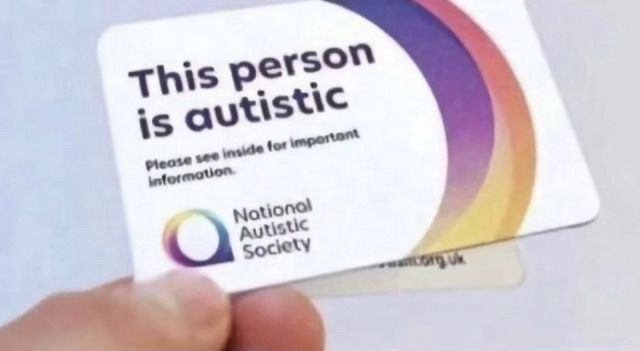 flashing this at a crime scene like an fbi agent