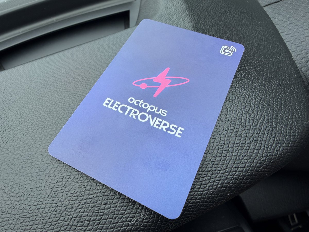 Hello ! 😊 tu connais le fournisseur Electroverse ?  🚙🔌⚡️

Perso c’est devenue ma carte de recharge principale :
✅ carte gratuite 
⚡ facturation au kWh dans la majorité des cas 💸 tarifs souvent meilleurs 
💳 Amex acceptée 

5€ offerts via mon lien 😎 electroverse.com/sign-up/magic?…
