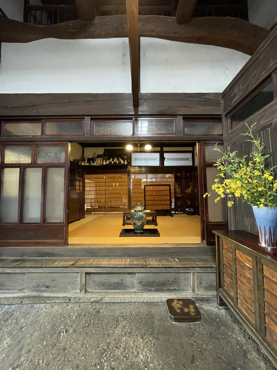 The Imaemon Kiln of Arita
Unwavering in its values, even as the times change.

For cultural tours in Saga Prefecture, please contact us here.

wanderjpn.com/en

#kyushuTravel
#JapaneseCulture
#FukuokaExperience