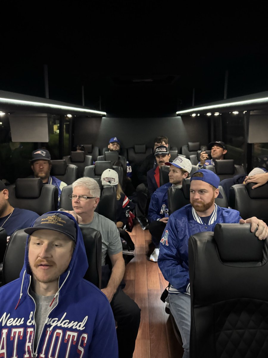 Viva La Stool tweet media