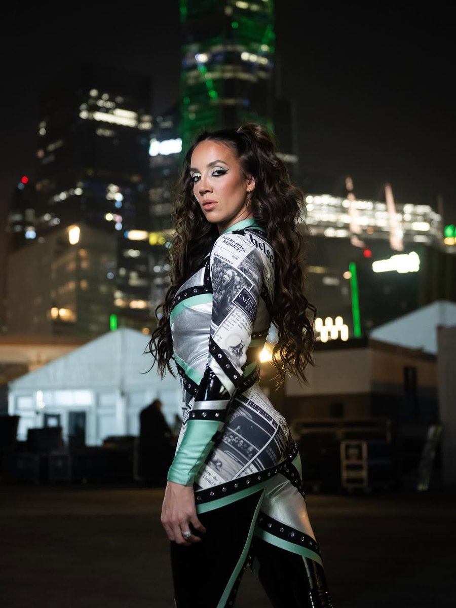 Democracy is a knife. 〢 NOT @ImChelseaGreen tweet media