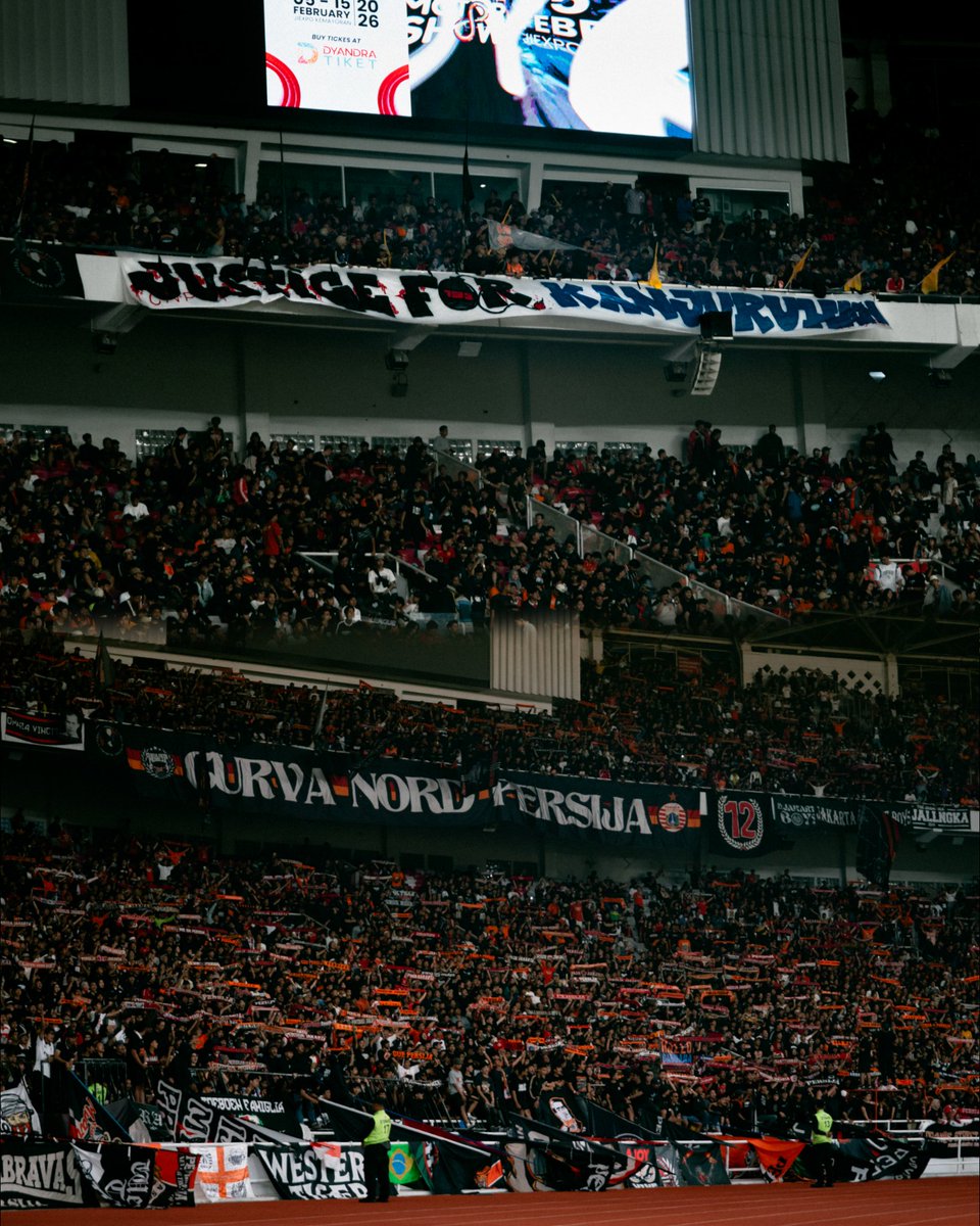 They tried to bury us, but they forgot we were seeds. We remember every blow, every cry, every soul.

#KanjuruhanBelumUsai!