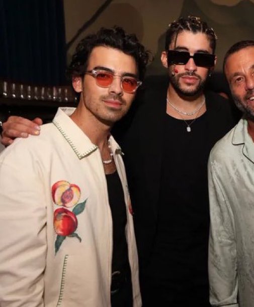 JOE JONAS AND BAD BUNNYYY