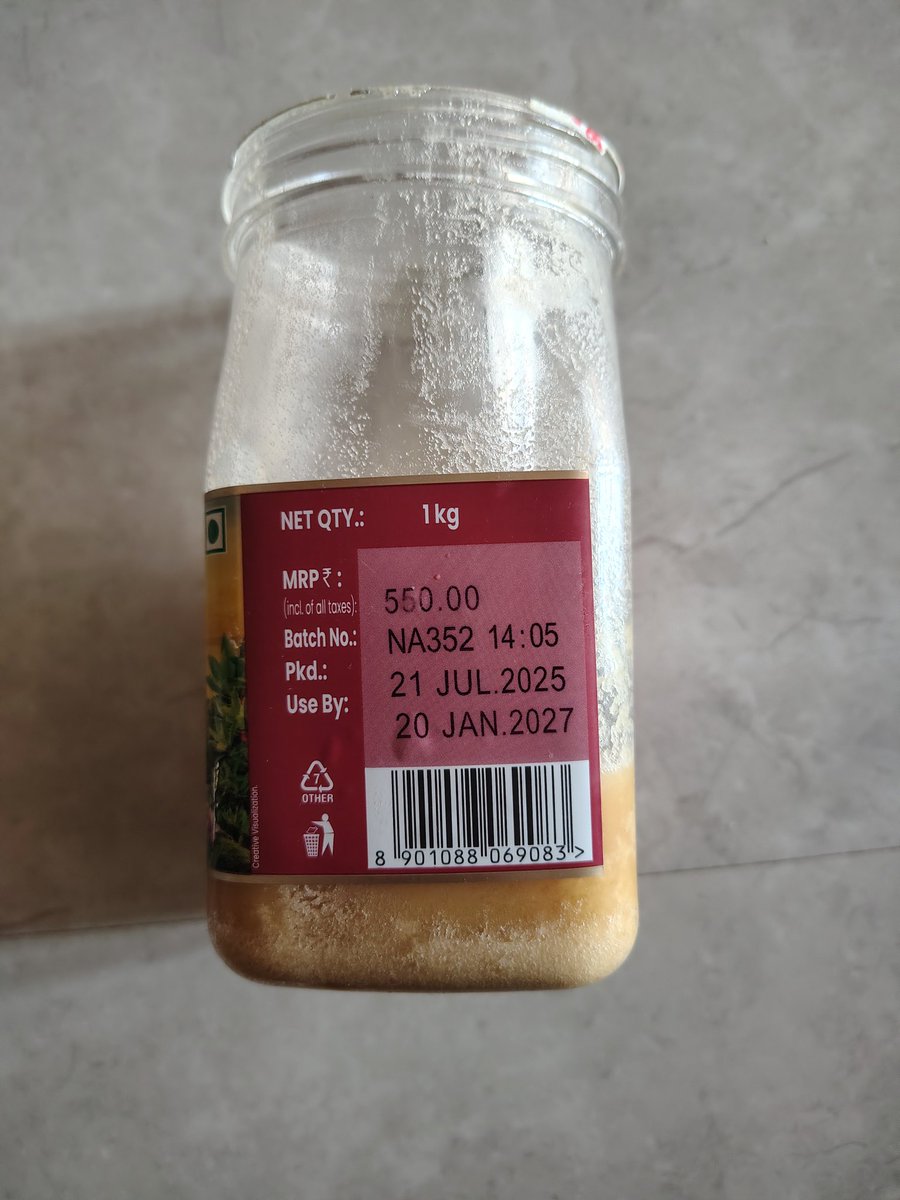 arnavmarval's tweet photo. @SaffolaHoney @SaffolaFitFood
मैंने Saffola Honey खरीदा था और यह पूरी तरह जम गय��� है। साथ ही इसका रंग भी बदल गया है और यह चीनी जैसा दिखाई दे रहा है। कृपया स्पष्ट करें — क्या शुद्ध शहद में ऐसा होना सामान्य है? 🍯
@jagograhakjago  @GoI_MeitY 
@fssaiindia https://t.co/rgdivDCk5q