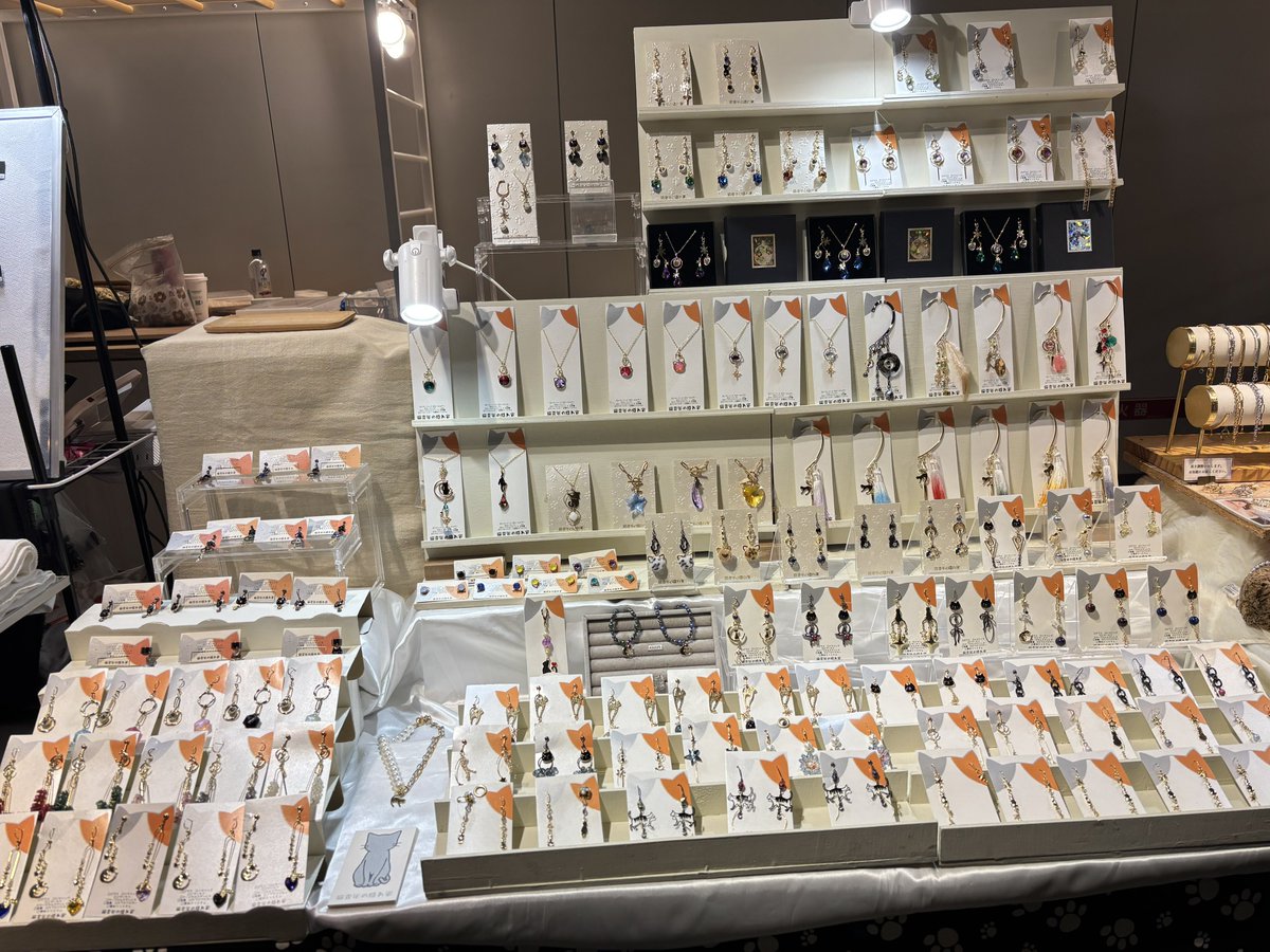 チカホ 最終日開催中❣️

本日は7時半に終了予定ですฅ(>ω<*ฅ)ﾆｬ🎶
チカホ北一条東でお待ちしております❣️