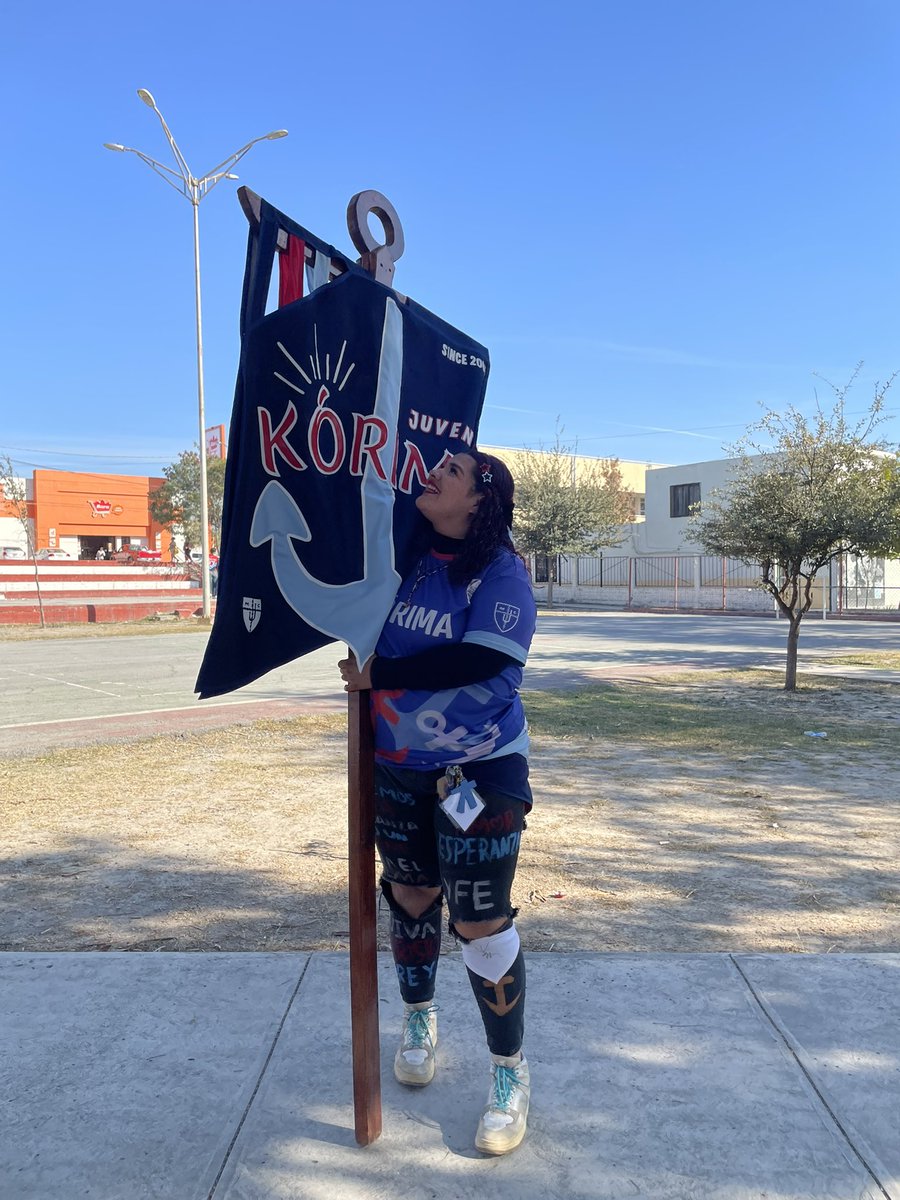 y cuando pensé que todo estaba perdido, llegaste tu a darme fuerza🤍🐦‍🔥