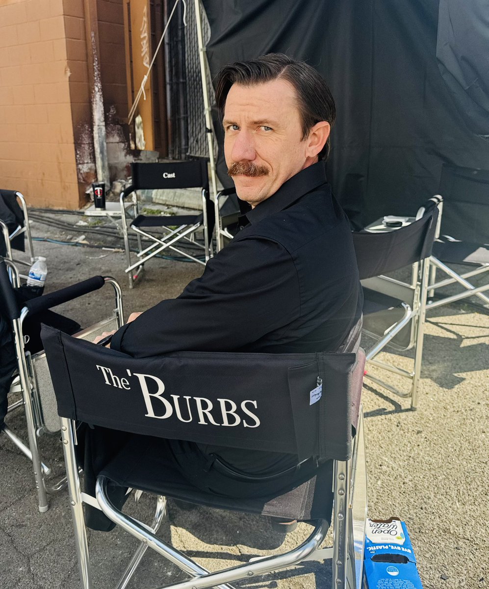 ʟᴜᴋᴇ ʙᴀʀɴᴇᴛᴛ tweet media