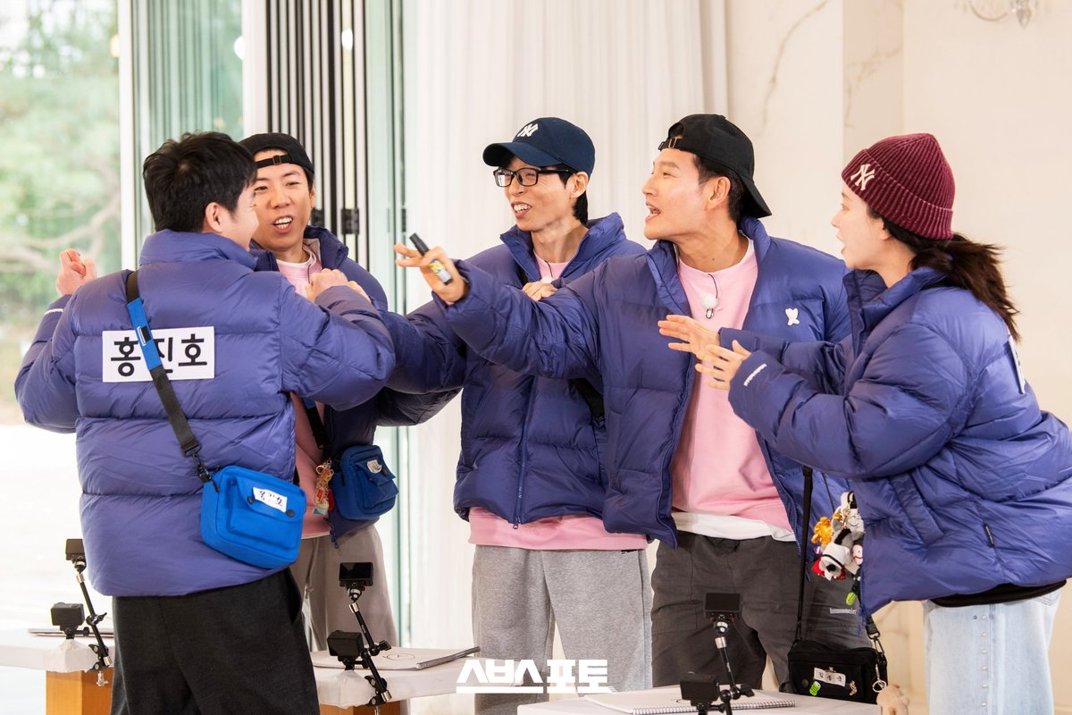 Running Man Episode 789

She's so pretty 🥰
#SongJiHyo #송지효 #RunningMan #런닝맨