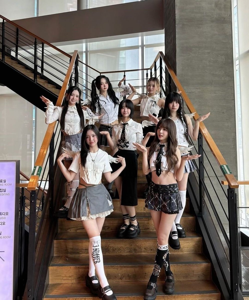 boiledwluv's tweet photo. let’s drop our favorite pic ot7 with the tag for non boycotters ☺️ here is one of my favorites 

#SuperObvious_Streaming
MADEIN FOREVER SEVEN
#WESTANDWITHMADEIN
#MADEIN_SEVEN
#143은설명하라
#JusticeForGaeun
#BOYCOTT143ENT https://t.co/0bwlFSNCVo