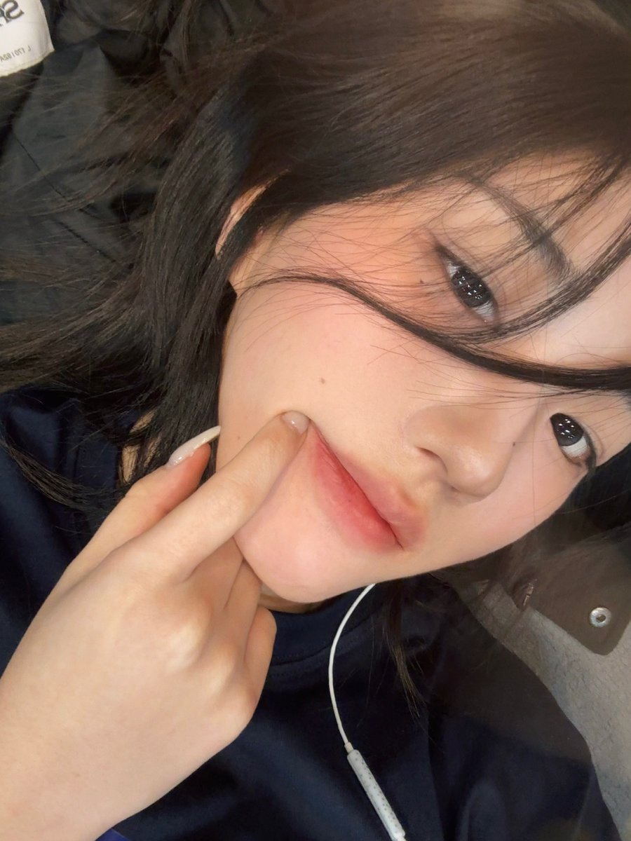 ♪ Oklou, Bladee - take me by the hand
입술점

#tripleS #트리플에스 #トリプルS
#トリプルエス #トエス
#SoHyun #소현 #ソヒョン