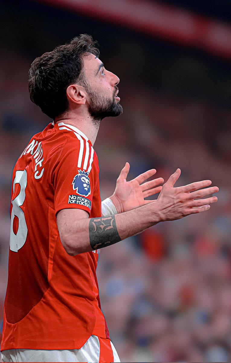 Utd__max10's tweet photo. Only those who believe we’ll beat West Ham tomorrow are allowed to like this post. Good morning. https://t.co/PfOItZor7O