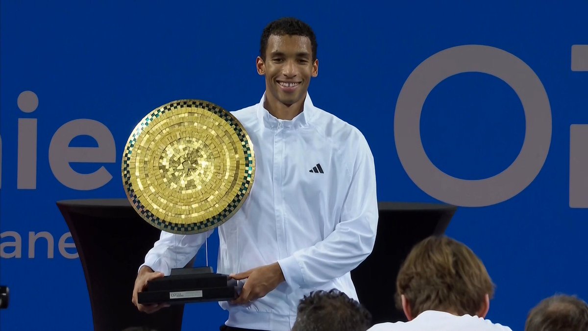 🏆 ¡CAMPEÓN! 🎾 

🇨🇦 <a href="/felixtennis/">Félix AugerAliassime</a> derrotó en la final a  Adrian Mannarino por 6-3 y 7-6 (4), y se quedó con el trofeo en el ATP 250 de Montpellier.

🔥 ¡Consiguió su 9° título ATP!

#OpenOccitanie26 <a href="/OpenOccitanie/">Open Occitanie</a>